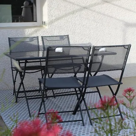 La Maison Joséphine Couette-café Margès