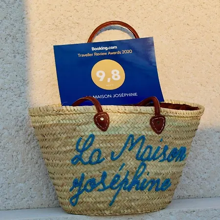 La Maison Joséphine Couette-café Margès